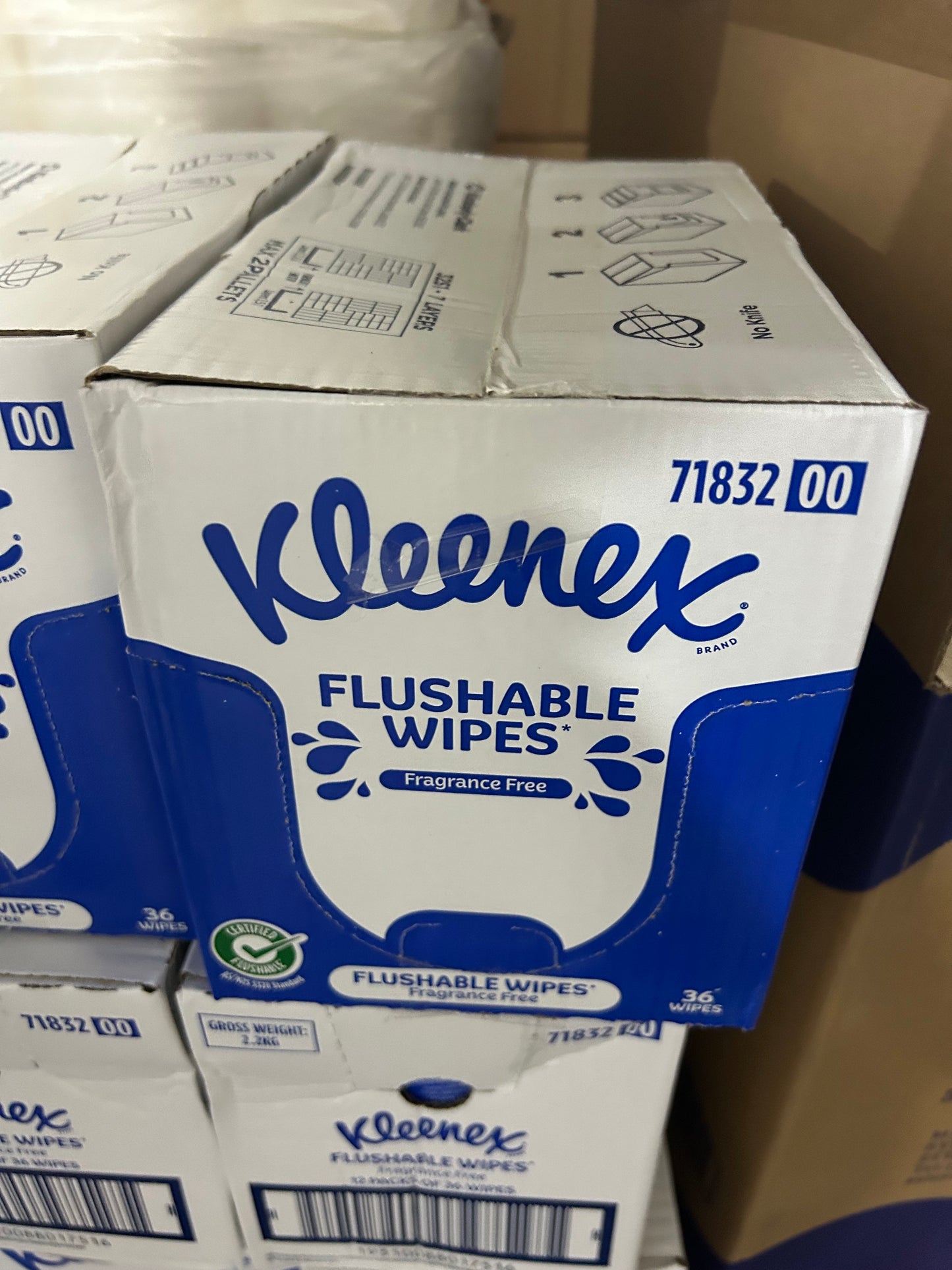 Wet toilet paper - Kleenex  Wet unScented Cleansing Cloths - 36 Per Pack - now 12 Packs per carton